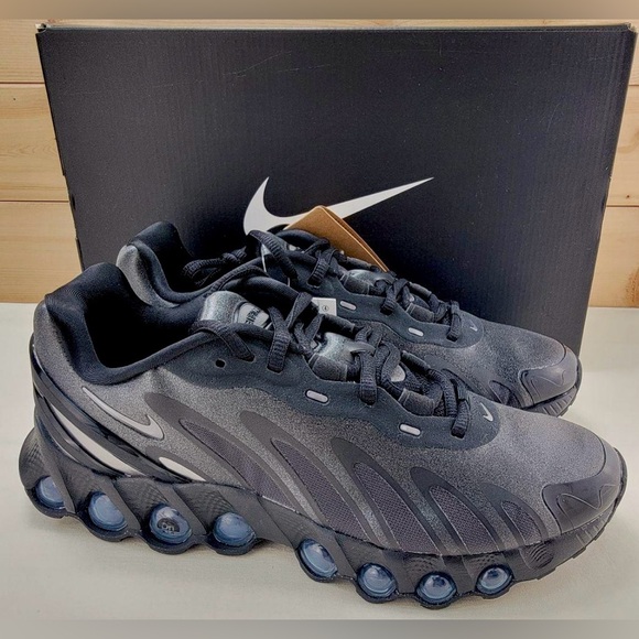 Nike Air Max 💅 Dn8 Sneakers Black Metallic Athletic Shoes HF5509-002 NEW - Picture 2 of 11